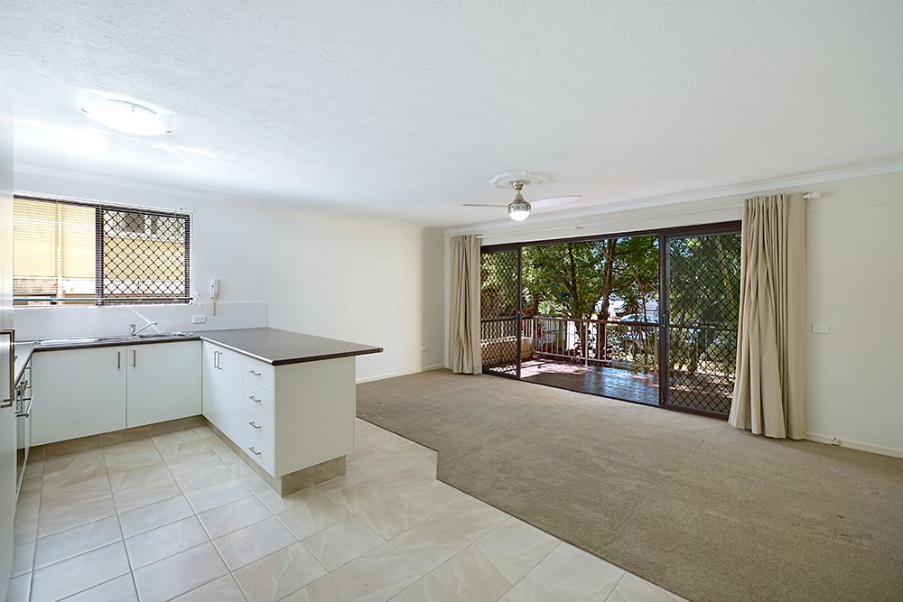 26 Stanhill Drive, CHEVRON ISLAND QLD 4217