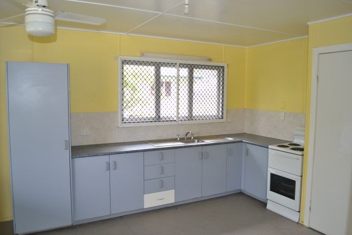 56 Golding Street, BARNEY POINT, QLD 4680