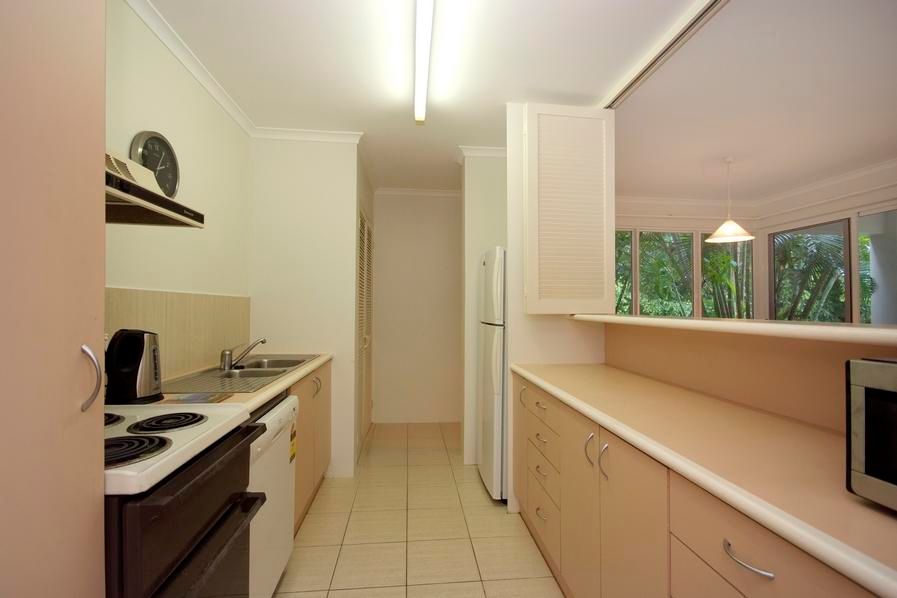 301/81 Coral Coast Drive, PALM COVE, QLD 4879