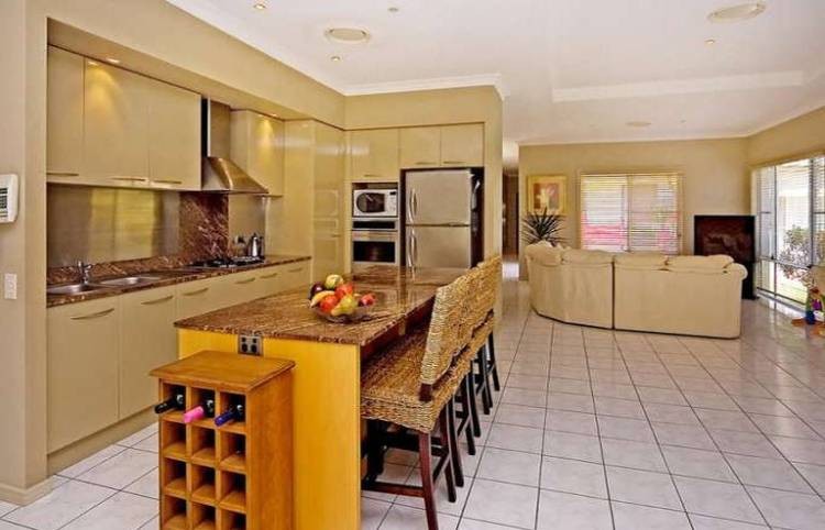 2040 Carlton Drive, HOPE ISLAND, QLD 4212