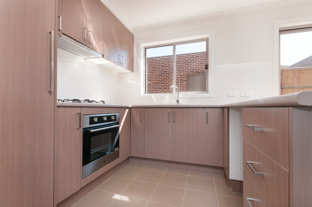 32 Windrock Avenue, CRAIGIEBURN, VIC 3064