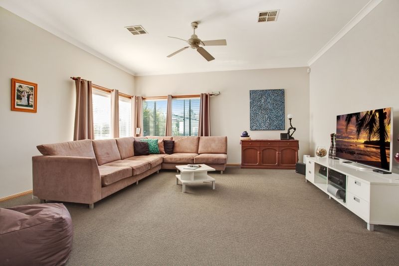 7 Cedar Wattle Close, ABERGLASSLYN, NSW 2320