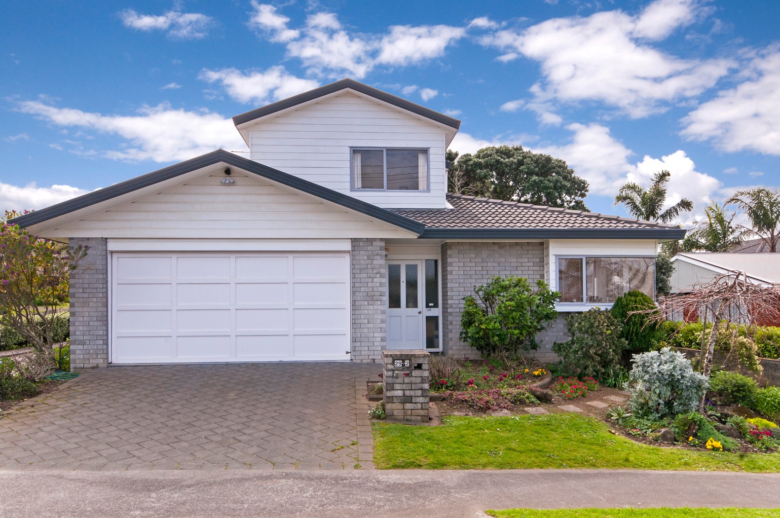 2/29 Eastern Beach Road, EASTERN BEACH, Manukau City