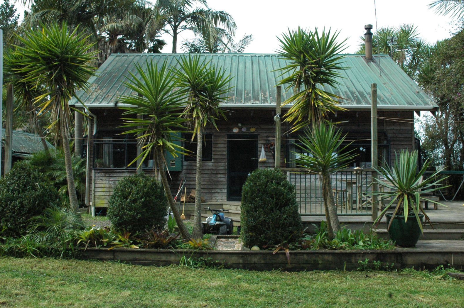 Dairy Flat, Rodney