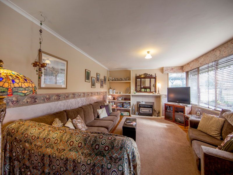 4 Birch Grove, FRANKSTON, VIC 3199