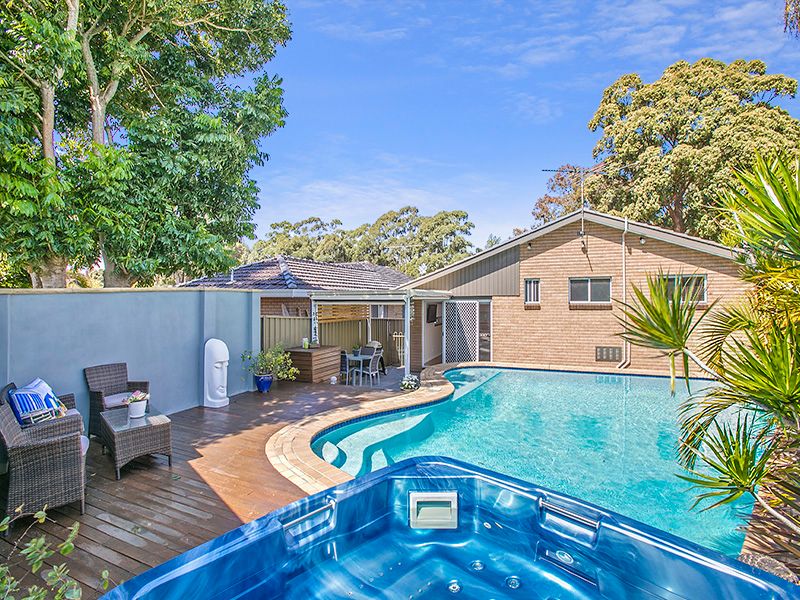 11 Leichhardt Crescent, SYLVANIA NSW 2224