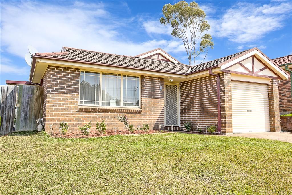 5 Rosea Place, GLENMORE PARK NSW 2745