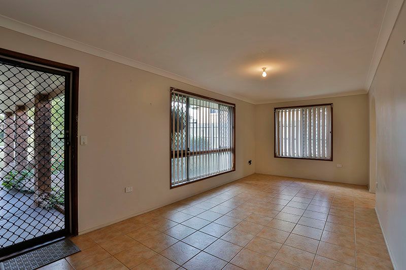 28 Hinkler Crescent, WILSONTON, QLD 4350