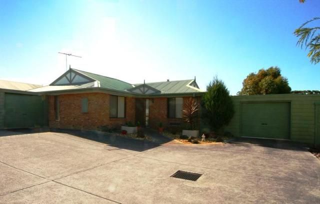 42 Walton Street, COWES VIC 3922