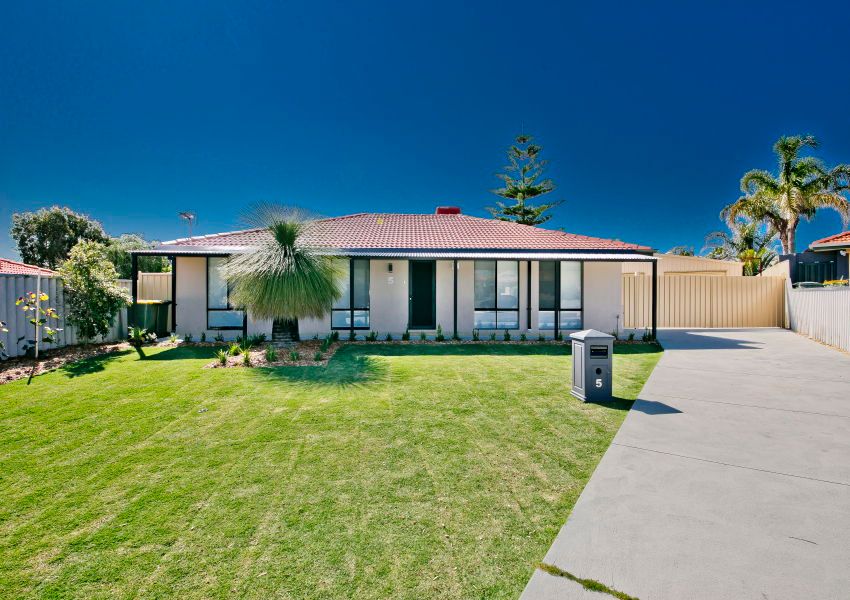 5 Nene Close, BEECHBORO WA 6063