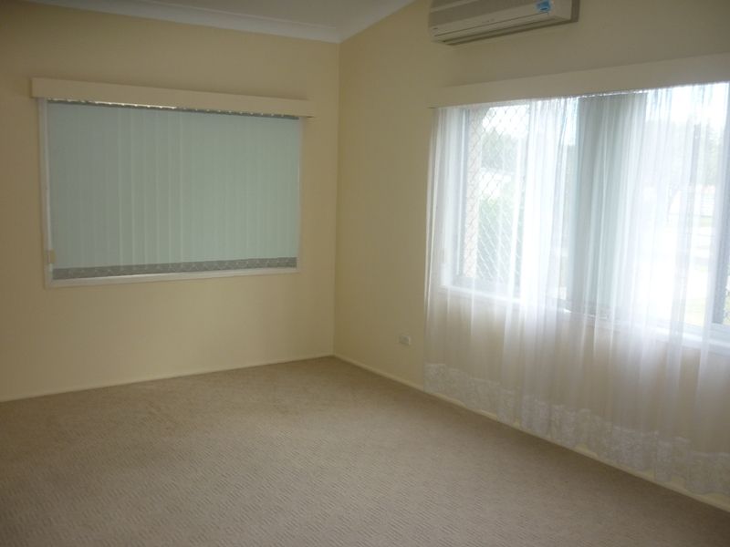 33 Nelson Street, GOLDEN BEACH, QLD 4551