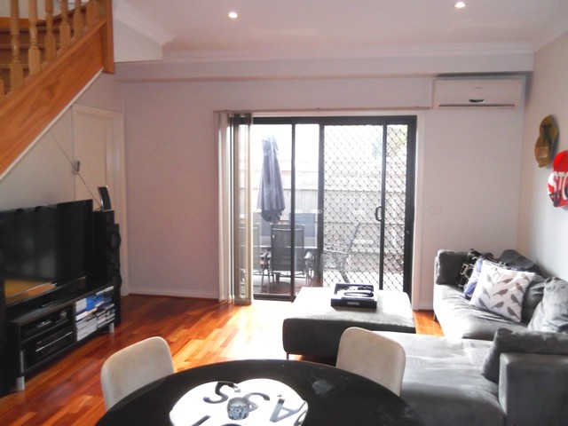 2/15-16 Macartney Street, RESERVOIR, VIC 3073