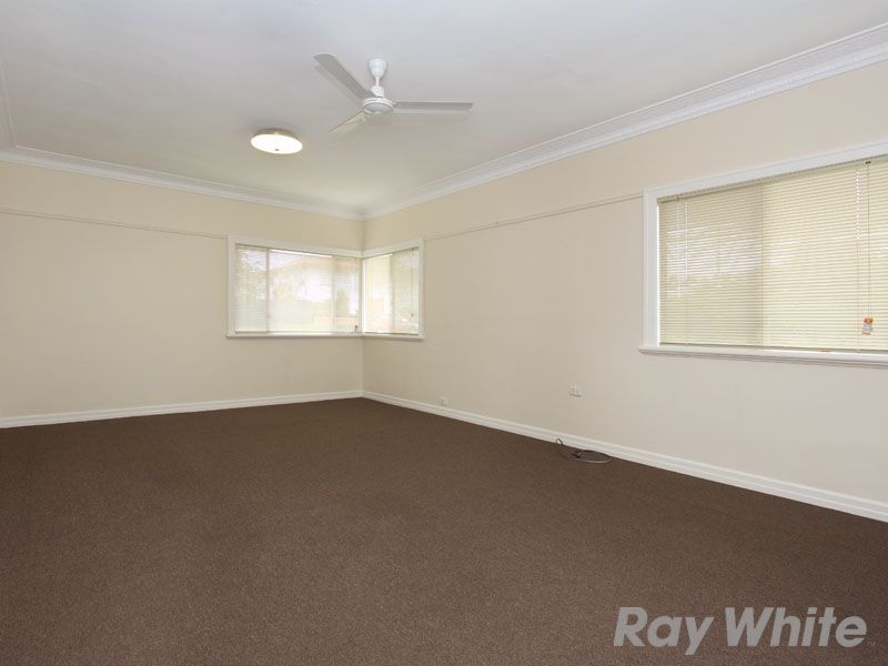 43 White Street, WAVELL HEIGHTS, QLD 4012
