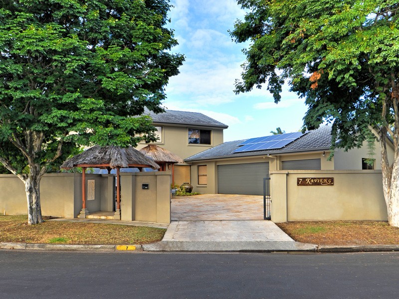 7 Kavieng Crescent, RUNAWAY BAY, QLD 4216