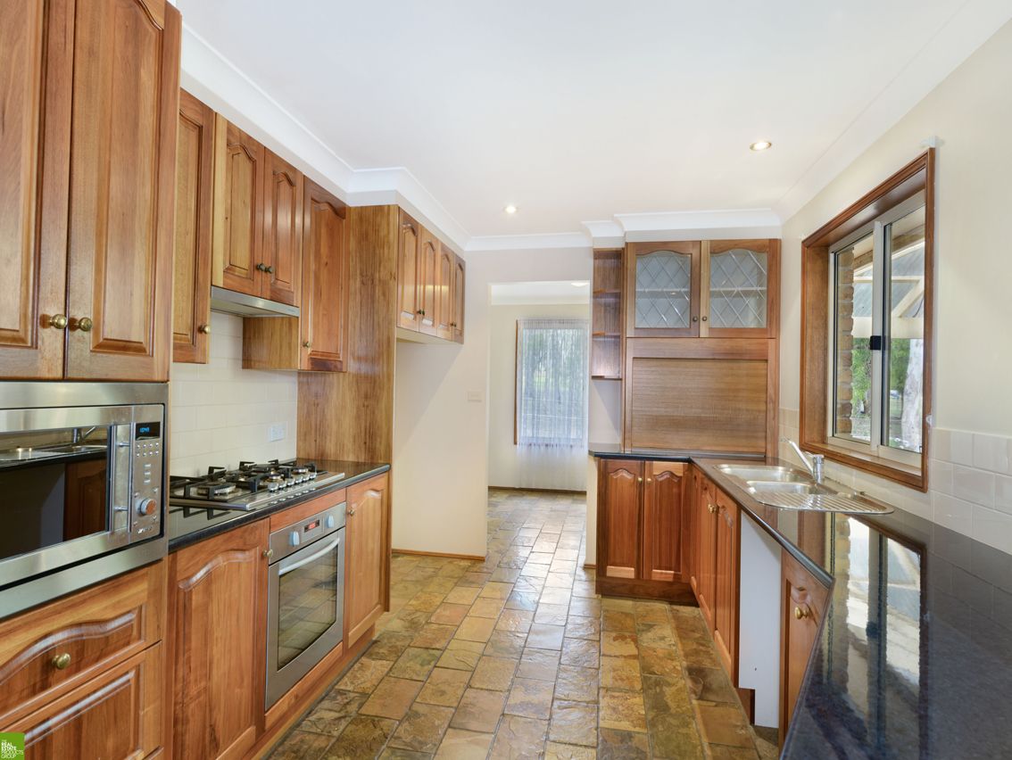 18 Premier Drive, ALBION PARK, NSW 2527