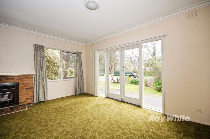 28 Flinders Crescent, BORONIA, VIC 3155