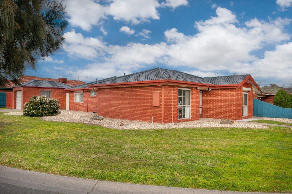 1 Gibney Close, ROXBURGH PARK, VIC 3064