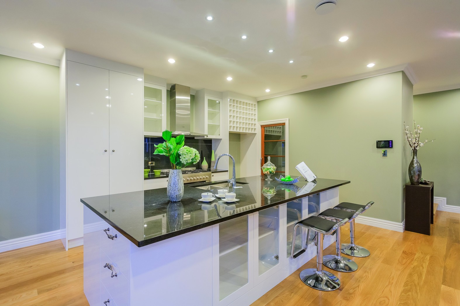 10A Sunrise Avenue, Mairangi Bay, North Shore City
