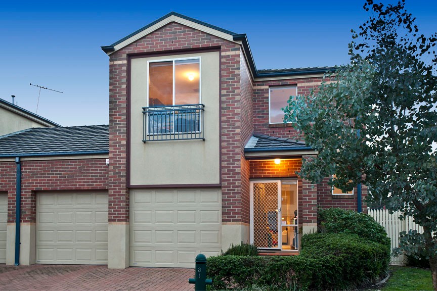 31 Watling Grove, FERNTREE GULLY, VIC 3156