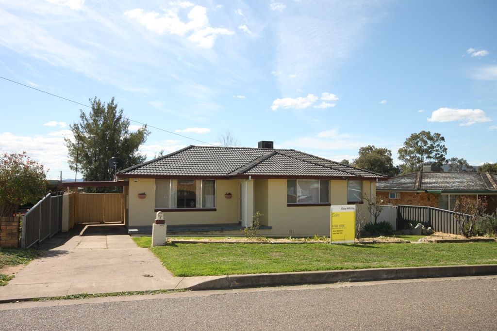 5 Oak Street, TAMWORTH NSW 2340