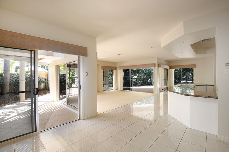 9 Portmarnock Court, TWIN WATERS, QLD 4564