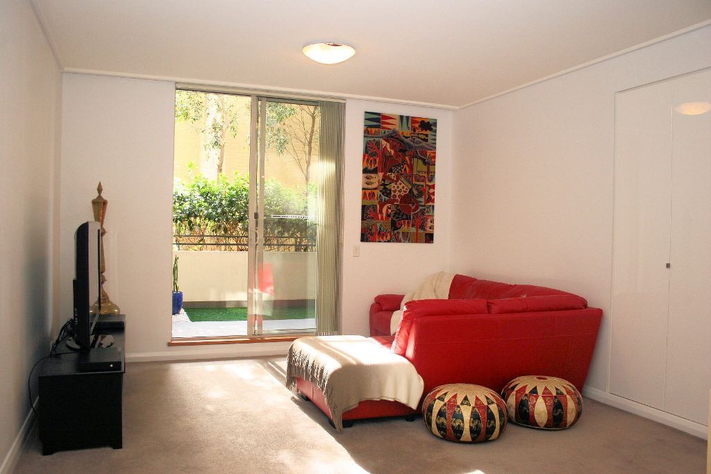 4 The Crescent, WENTWORTH POINT, NSW 2127