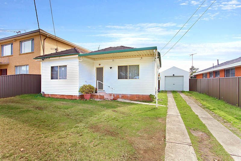 21 Peel Street, CANLEY HEIGHTS NSW 2166
