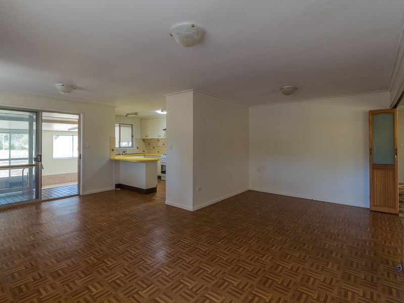 61 Perseverance Dam Road, CROWS NEST, QLD 4355