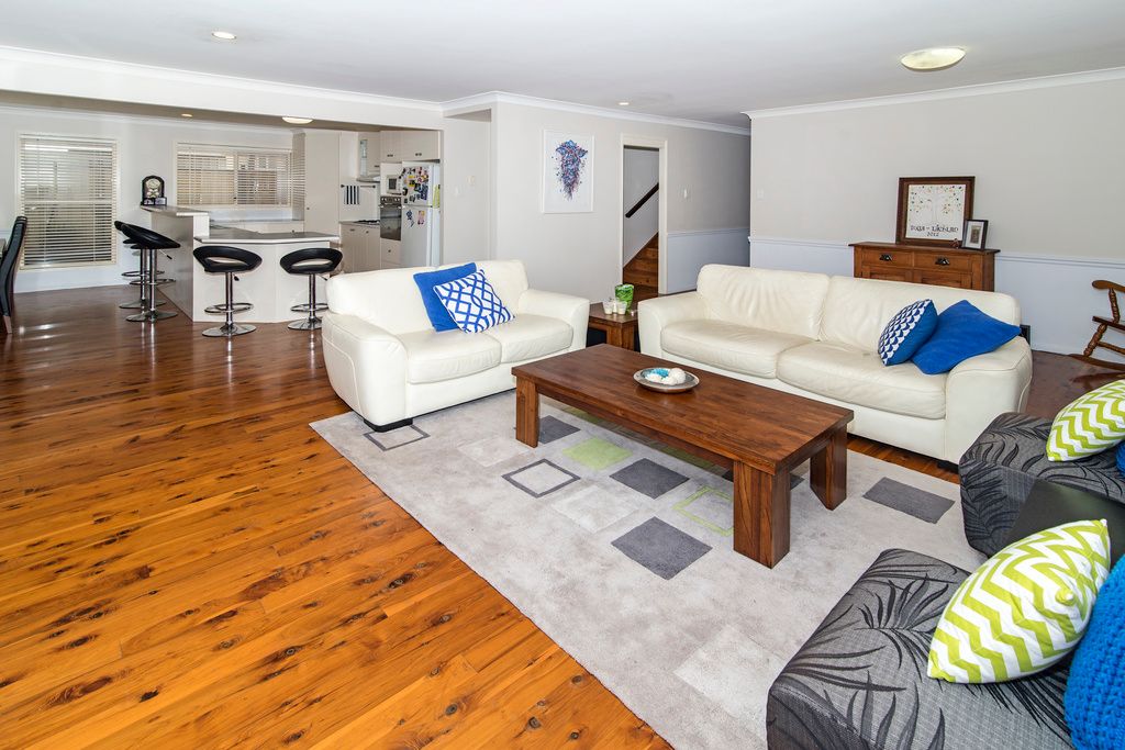 7 Belmond Court, GLENVALE, QLD 4350