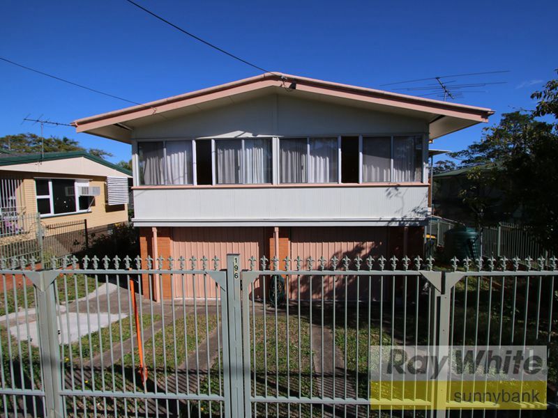 196 Troughton Road, COOPERS PLAINS QLD 4108
