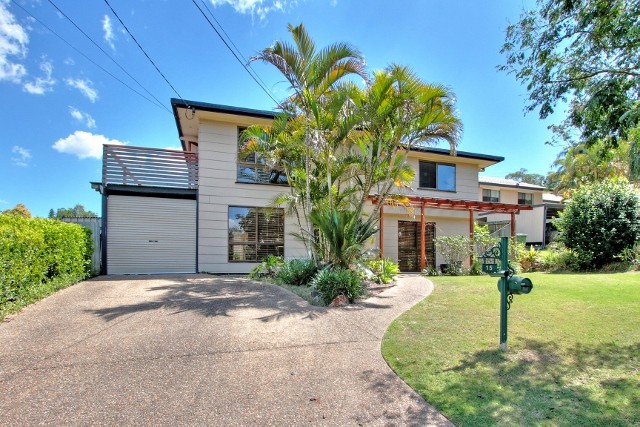 15 Manooka Street, ROCHEDALE SOUTH, QLD 4123