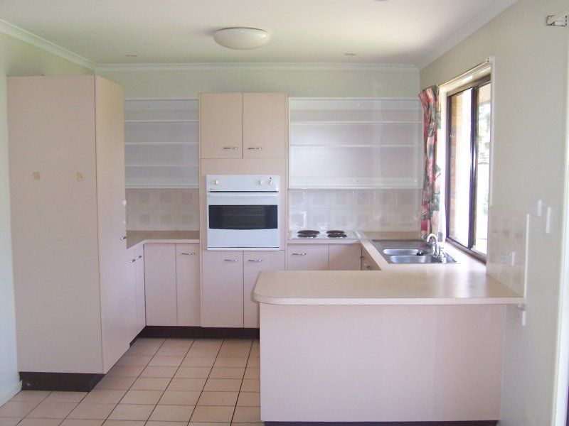 11 Coolgarra Avenue, BONGAREE, QLD 4507