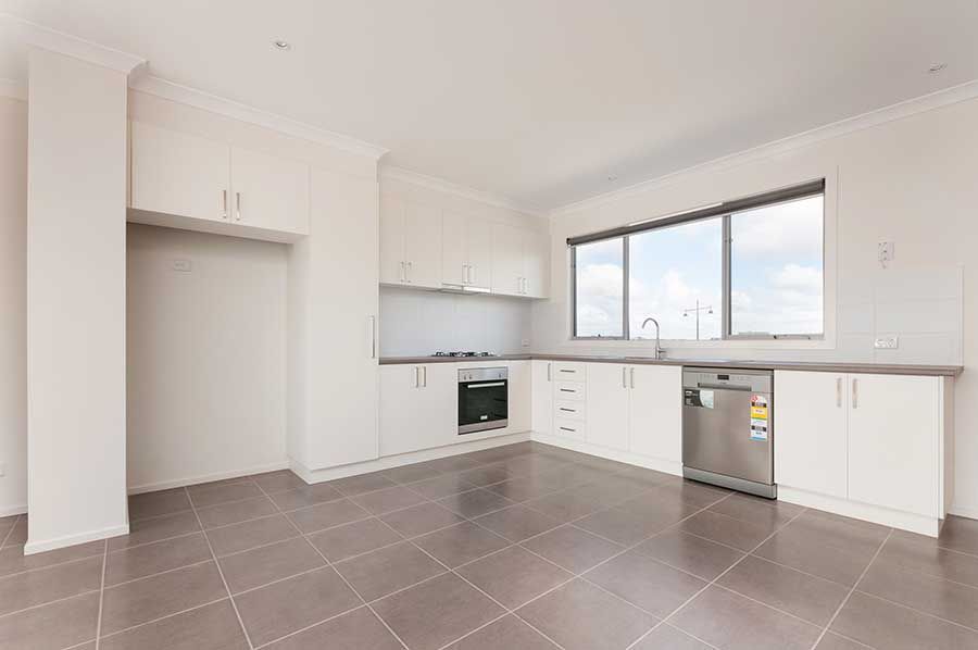 4/2 Marathon Boulevard, CRAIGIEBURN, VIC 3064