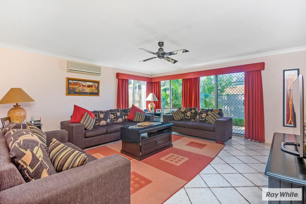 37 Lucas Drive, HORSLEY, NSW 2530