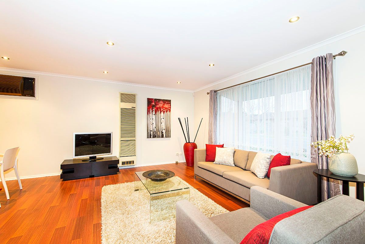 1 Glenlea Court, MILL PARK, VIC 3082