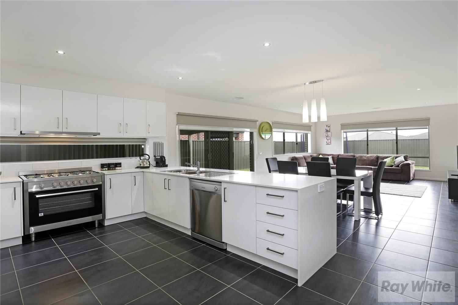 146 Canterbury Road West, LARA, VIC 3212