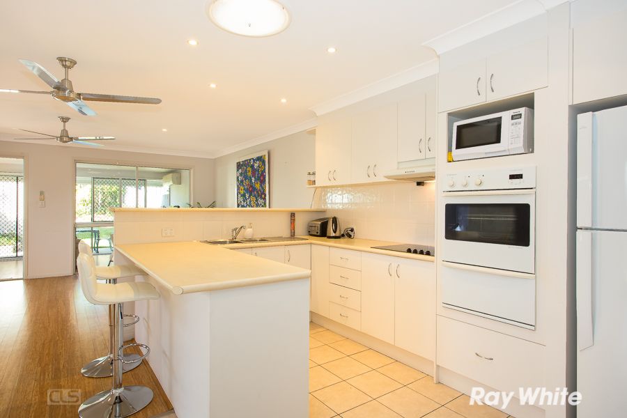 2/2 Calm Court, BONGAREE, QLD 4507