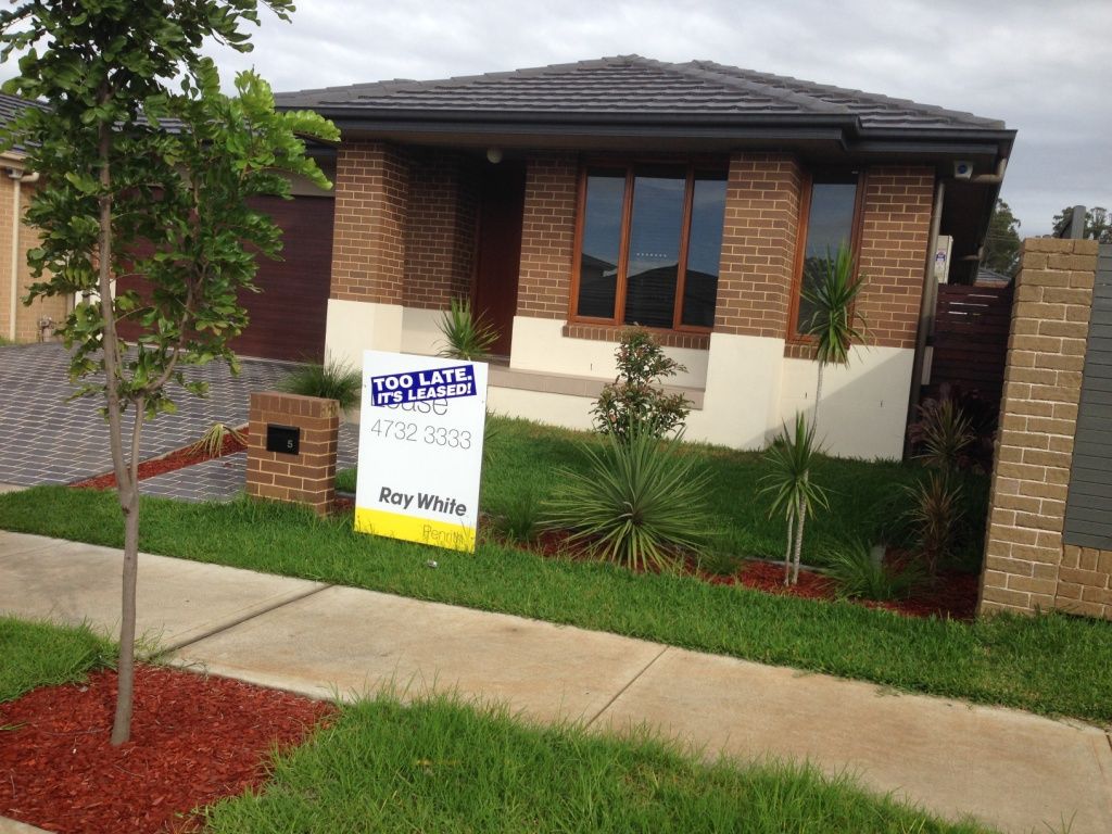 5 Water Gum Drive, JORDAN SPRINGS, NSW 2747