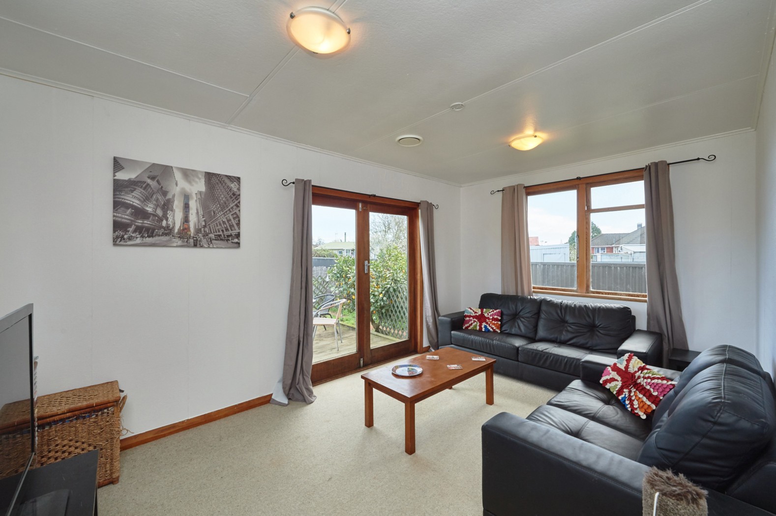 8 Exeter Crescent, TAKARO, Palmerston North City