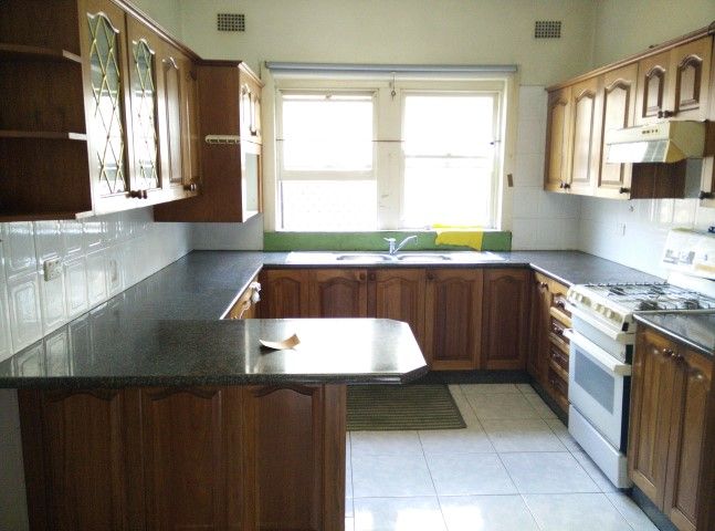 16 Arthur Street, PUNCHBOWL, NSW 2196