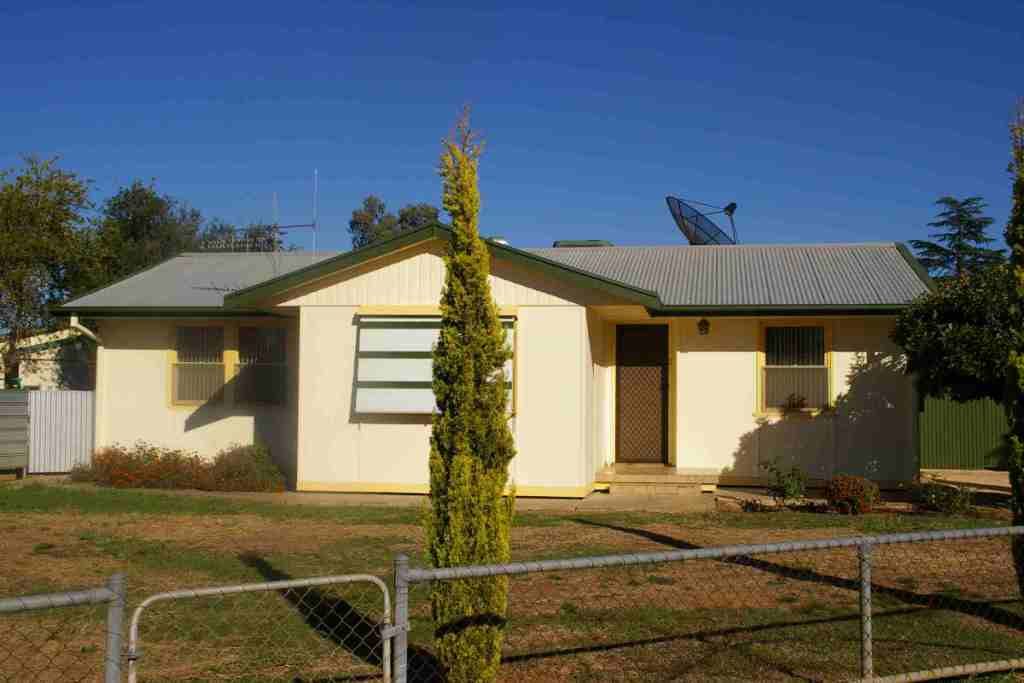 2 Grevillea Street, RENMARK SA 5341