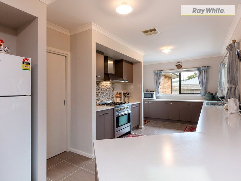 8 Peninsula Sands Boulevard, ROSEBUD, VIC 3939