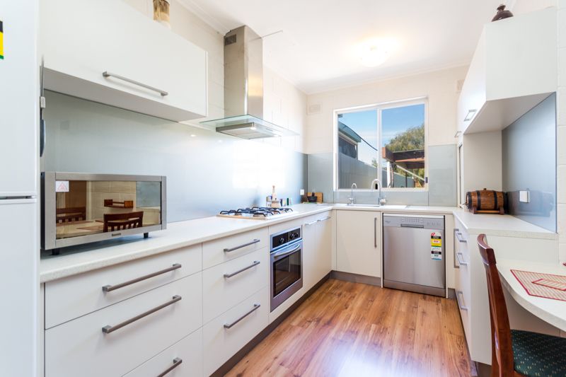 16 Beatty Avenue, TAPEROO SA 5017
