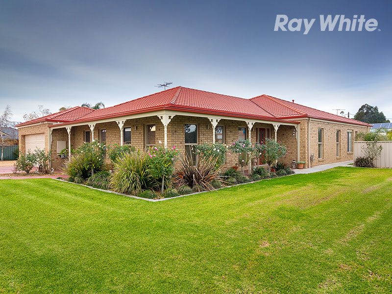 5 Lions Place, CULCAIRN NSW 2660