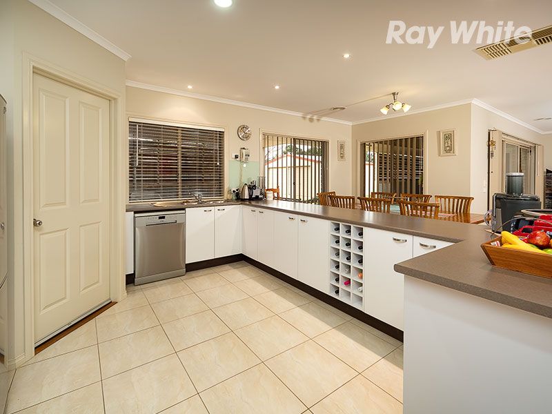 5 Lions Place, CULCAIRN, NSW 2660