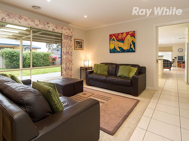 15 Dillagar Place, LAVINGTON, NSW 2641