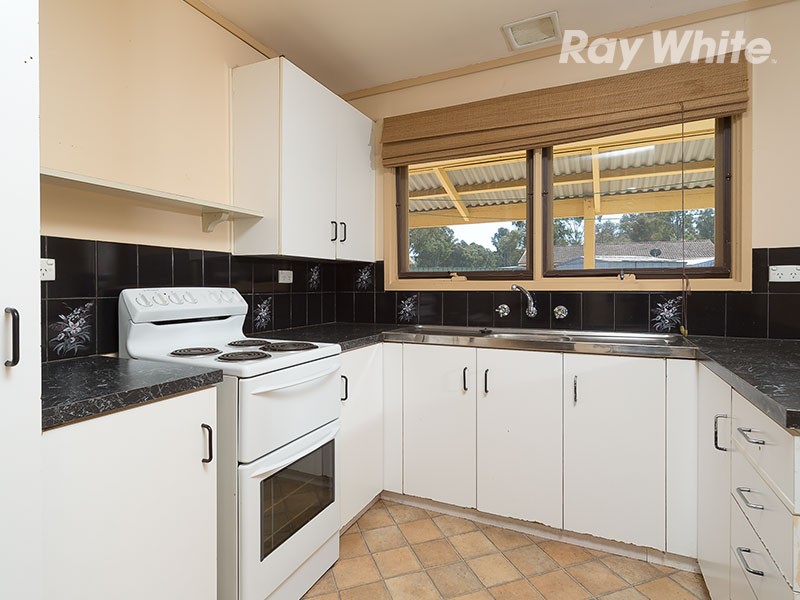 24 Garoogong Road, SPRINGDALE HEIGHTS, NSW 2641