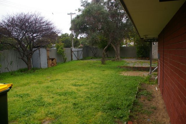 57 Brinckley Crescent, KOONDOOLA, WA 6064