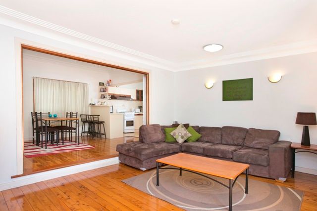 791 The Horsley Drive, SMITHFIELD, NSW 2164