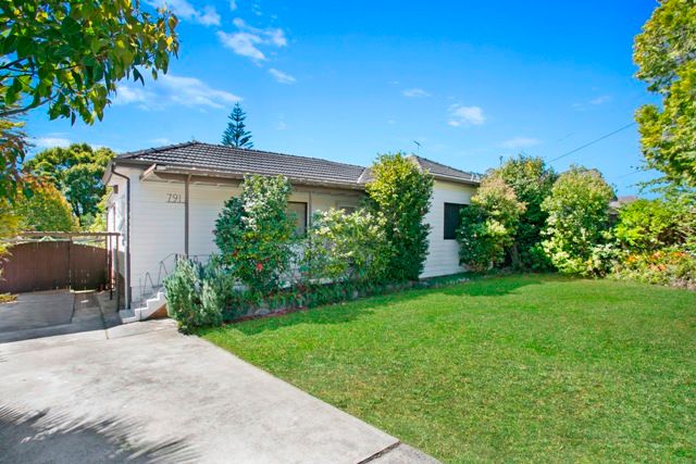 791 The Horsley Drive, SMITHFIELD NSW 2164